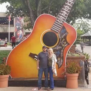 Meet your Posher, Aaron